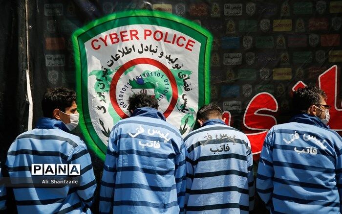 سارقان برخی از پایانه‌های غیر نقدی بانک‌ها به دام پلیس افتادند