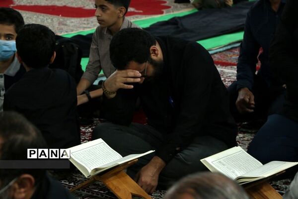مراسم گرامیداشت شهدای قیام خونین 15 خرداددر هرمزگان