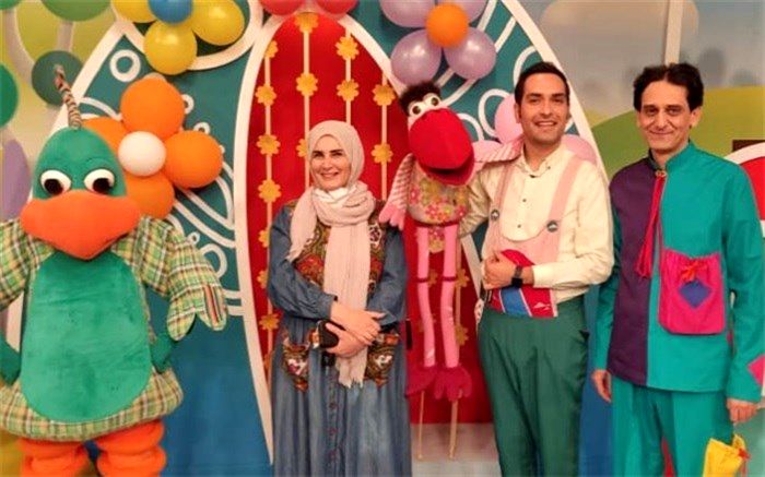 جشن میلاد امام مهربانی ها در برنامه «دست کی بالا»