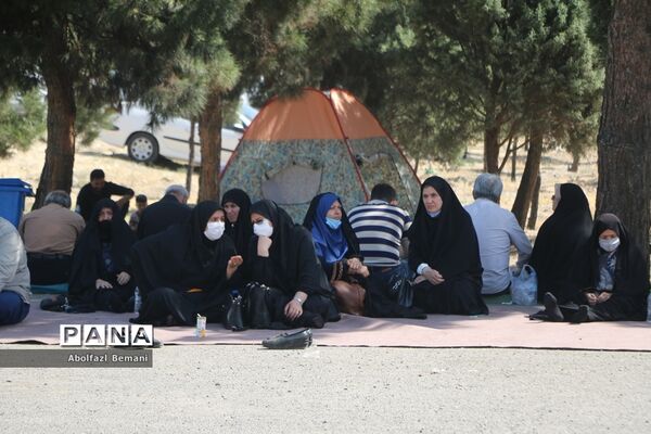 حضور کاروان های زیارتی استان قم در مراسم سالگرد ارتحال امام خمینی(ره)-1