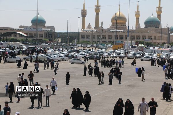 حضور کاروان های زیارتی استان قم در مراسم سالگرد ارتحال امام خمینی(ره)-1