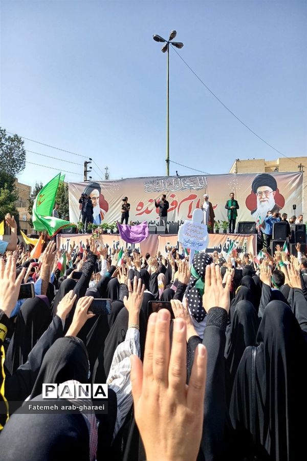 اجرای سرود سلام فرمانده در پاکدشت