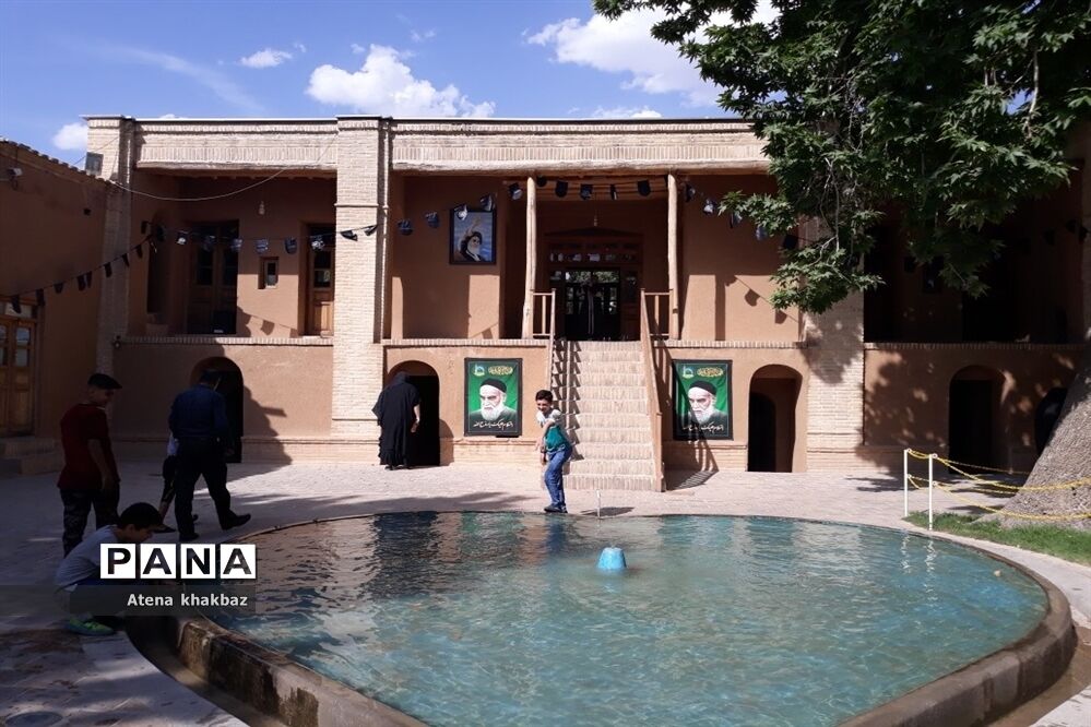 بیت امام خمینی(ره) واقع در شهر خمین