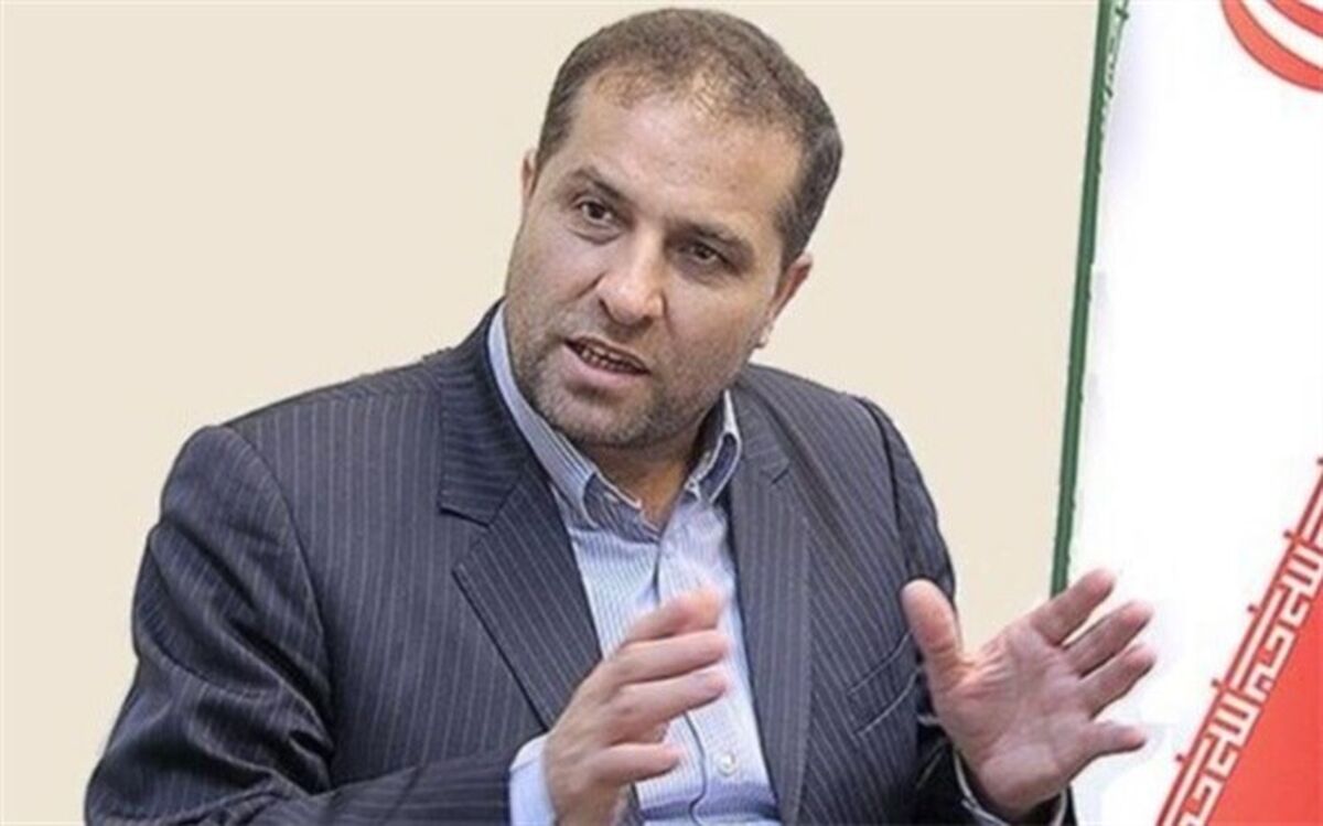 باید کالاهای اساسی به قیمت شهریور ۱۴۰۰ به دست مردم برسد