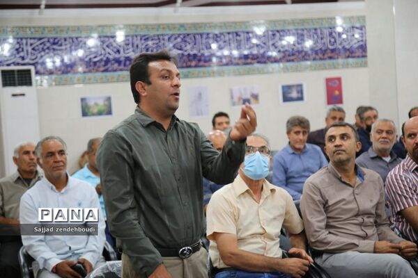 تجلیل از پیشکسوتان فوتبال شهرستان تنگستان