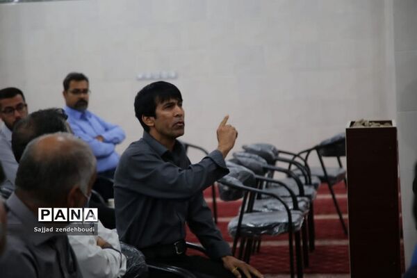 تجلیل از پیشکسوتان فوتبال شهرستان تنگستان