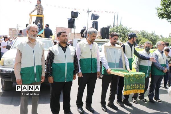 راهپیمایی مردم قم در یوم الله 15 خرداد-1