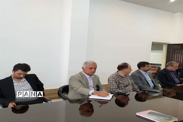 کلاس آموزشی گل و گیاه در شهرستان محمودآباد