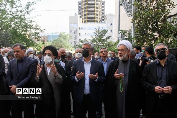 مراسم تشییع پیکر حجت‌الاسلام سید‌محمود دعایی