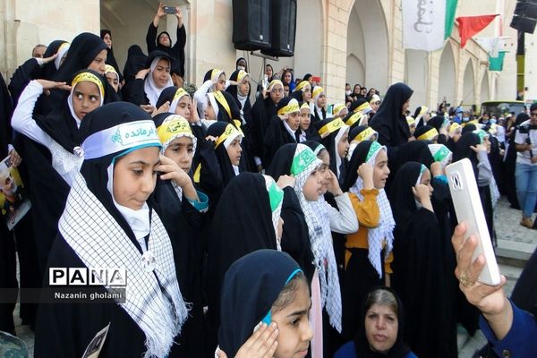 اجرای سرود سلام فرمانده در برازجان