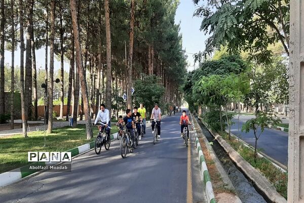 همایش دوچرخه‌سواری در خلیل آباد