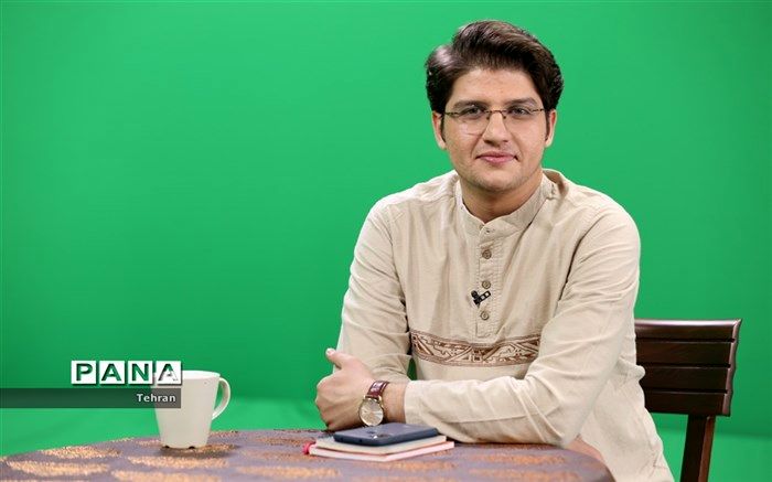 برقراری ارتباط دو سویه بین مخاطب و مجری مهمترین رکن اجرا است