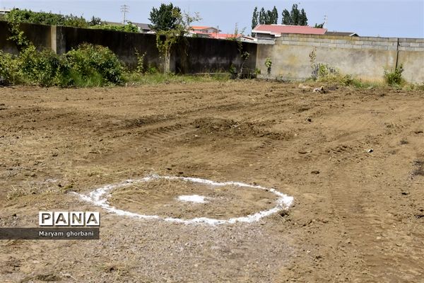 آیین کلنگ‌زنی چمن مصنوعی طرح شهید سلیمانی