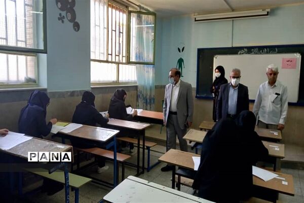بازدید نماینده مجلس شورای اسلامی شهرستان‌های نظرآباد، ساوجبلاغ، طالقان و چهارباغ  از امتحانات نهایی پایه دوازدهم