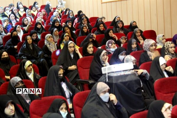 همایش جشن دختران کریمه در قم