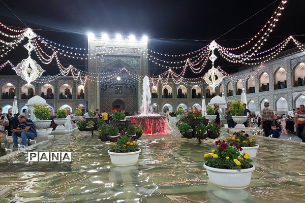 حال و هوای حرم مطهر رضوی در دهه کرامت