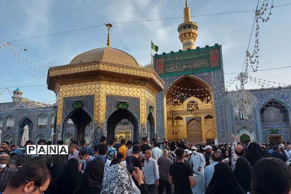 حال و هوای حرم مطهر رضوی در دهه کرامت