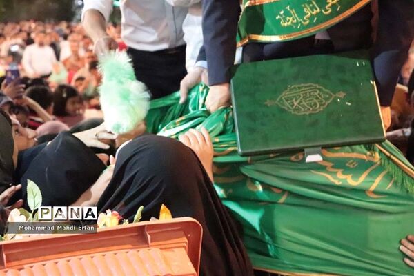 اجتماع باشکوه مردم آباده درجشن میلاد امام رضا علیه السلام