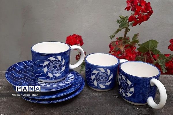 آثار هنری و تولیدی معلم درس هنر در رودهن