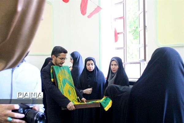 برگزاری جشن میلاد امام رضا(ع) در اداره‌کل آموزش و پرورش استان همدان