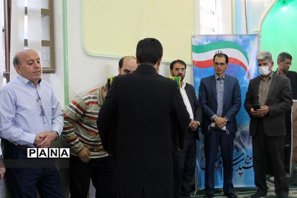 برگزاری جشن میلاد امام رضا(ع) در اداره‌کل آموزش و پرورش استان همدان