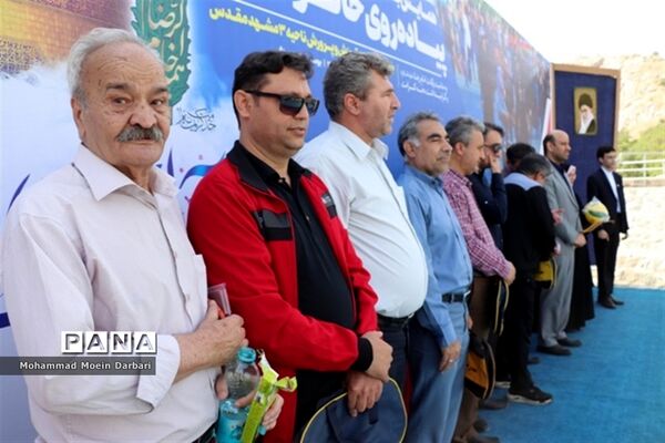 برگزاری همایش بزرگ پیاده‌روی خانوادگی در بوستان کوهسنگی مشهد