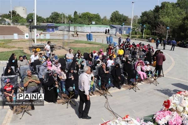 برگزاری همایش بزرگ پیاده‌روی خانوادگی در بوستان کوهسنگی مشهد
