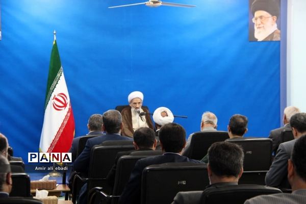 دیدار سرپرست و کارکنان جهاد کشاورزی با نماینده ولی فقیه