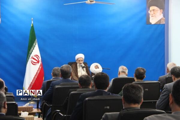 دیدار سرپرست و کارکنان جهاد کشاورزی با نماینده ولی فقیه