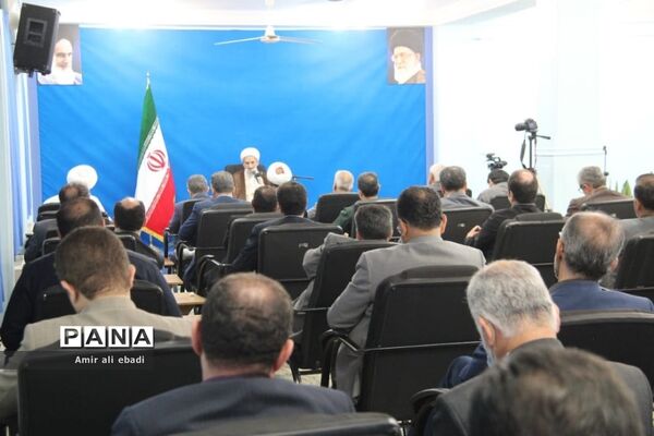 دیدار سرپرست و کارکنان جهاد کشاورزی با نماینده ولی فقیه