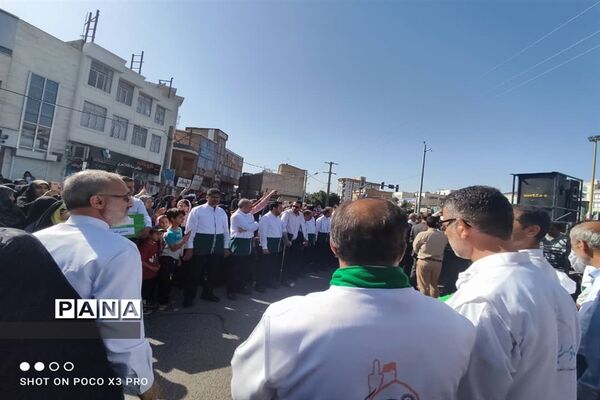 مراسم استقبال از کاروان زیر سایه خورشید