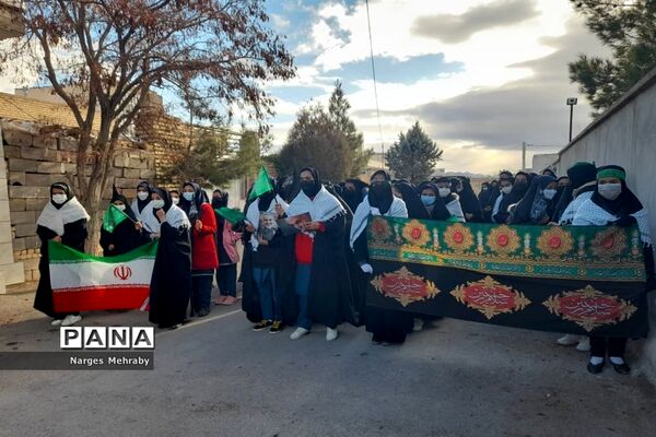 اجتماع بزرگ دانش‌‌آموزی فاطمیون در سورمق شهرستان آباده