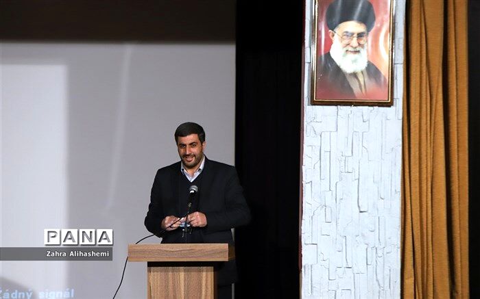 زمانی نژاد: باید مشاور در مدرسه، نقش محوری داشته باشد