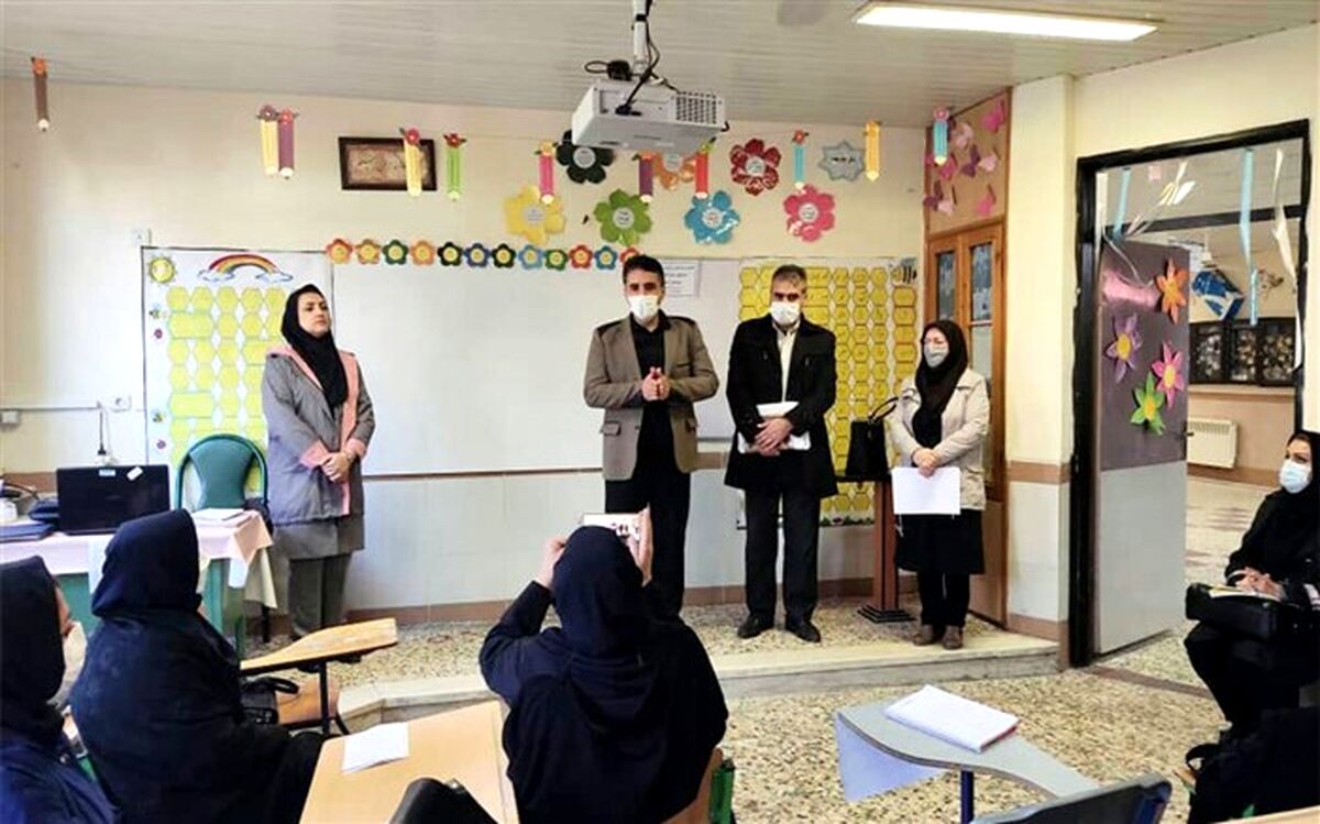 برگزاری کارگاه‌ آموزشی سرگروه‌های آموزش ابتدایی استان با نومعلمان