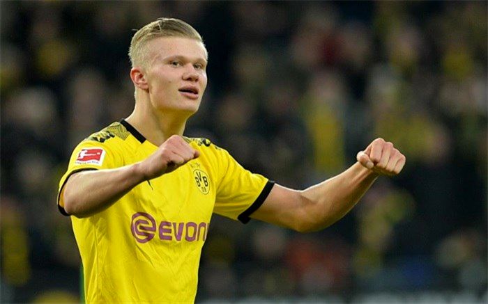 ستاره دورتموند با بارسلونا به توافق رسید