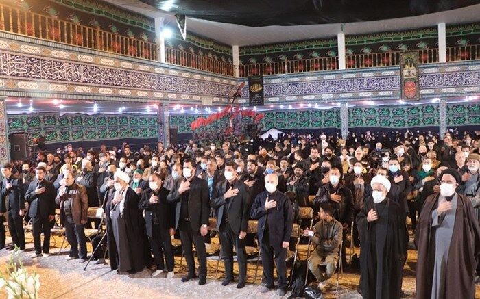 یادواره ٣٠٠ شهید بخش مرکزی قم برگزار شد