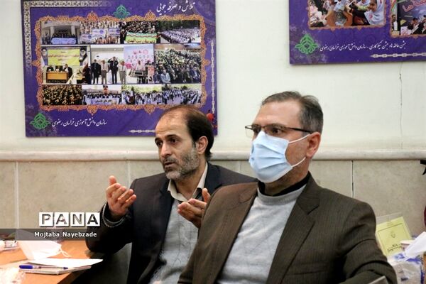 نشست شورای برنامه ریزی سازمان دانش‌آموزی خراسان رضوی