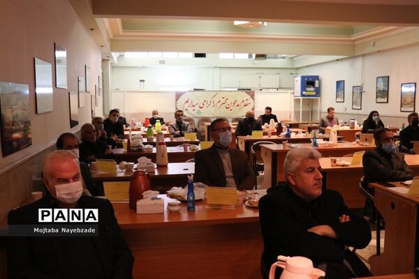 نشست شورای برنامه ریزی سازمان دانش‌آموزی خراسان رضوی