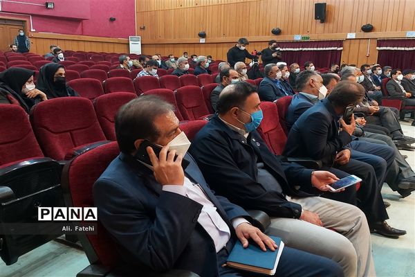 مراسم توزیع۵۰۰۰ بسته کمک آموزشی  در حوزه جغرافیایی