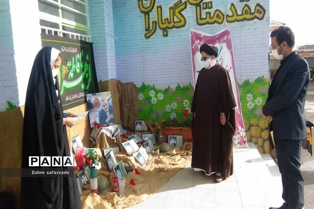 مراسم آیین گرامیداشت سالروز ورود رهبر معظم انقلاب در دبستان شاهد ابرکوه