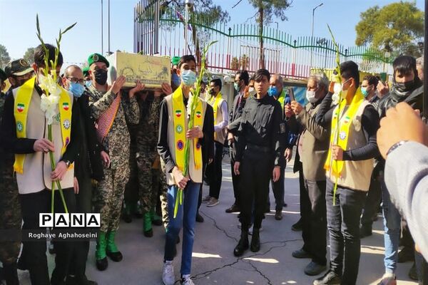 مراسم تشییع پیکر مطهر شهید گمنام در اداره آموزش و پرورش  ناحیه 4 شیراز