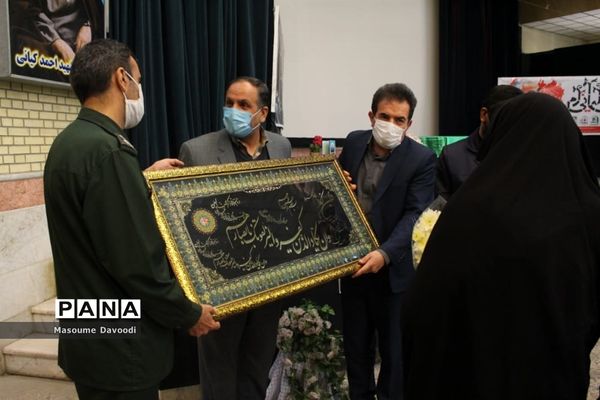 وداع با شهید تازه تفحص شده همزمان با دومین سالگرد شهادت سردار حاج قاسم سلیمانی در شیراز