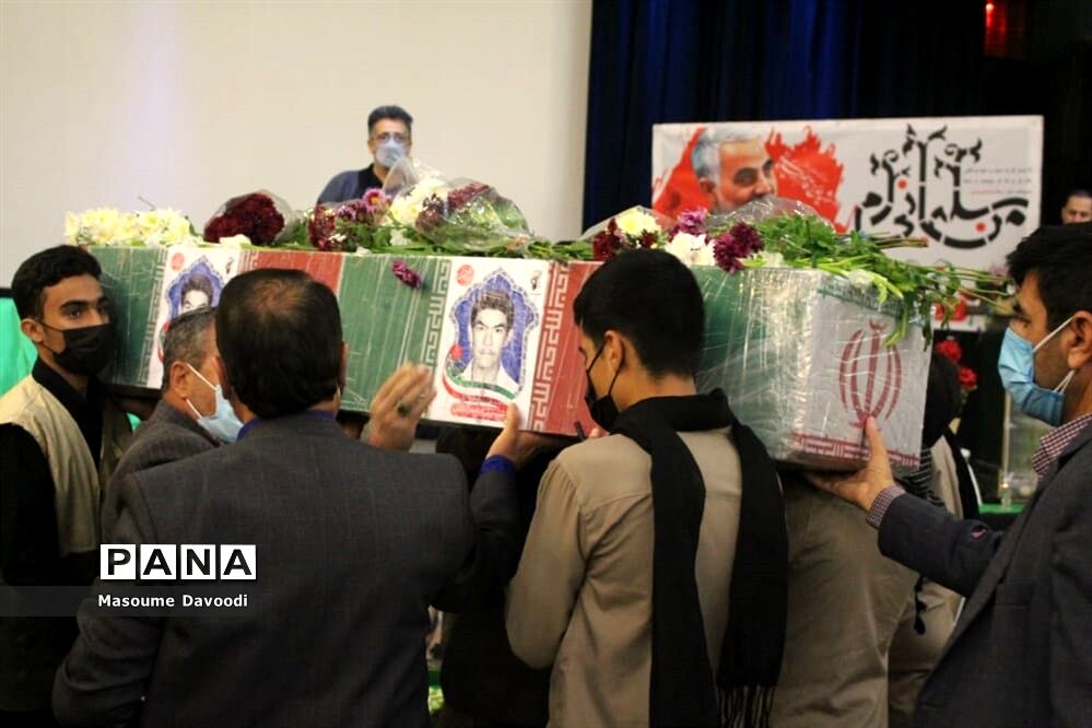وداع با شهید تازه تفحص شده همزمان با دومین سالگرد شهادت سردار حاج قاسم سلیمانی در شیراز
