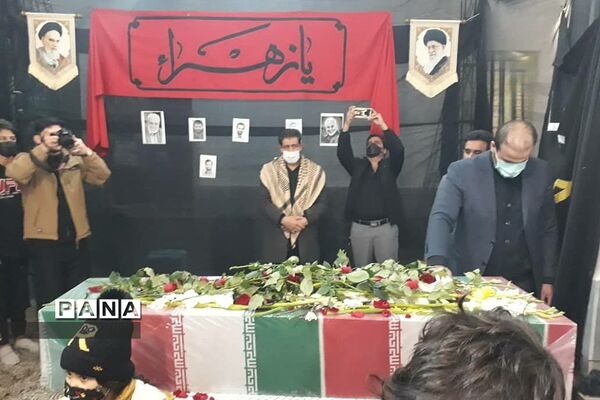 نسل سلیمانی‌ها به استقبال شهید گمنام در رودهن