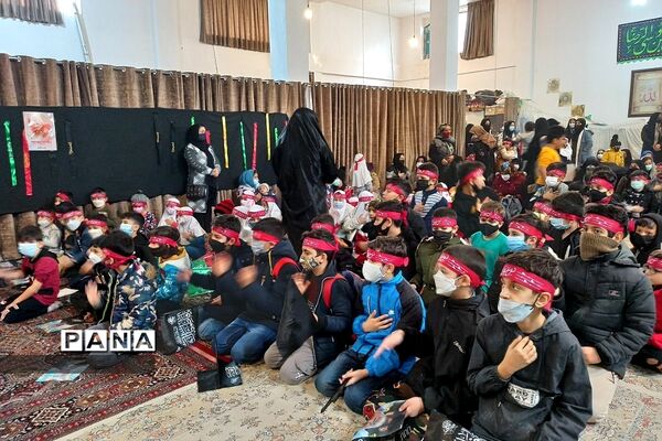 نسل سلیمانی‌ها به استقبال شهید گمنام در رودهن