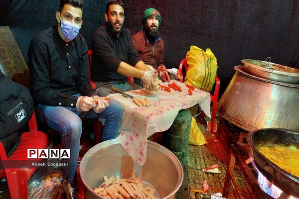 برپایی موکب هیات عشاق الزینب (س) به مناسبت شهادت حضرت زهرا در منطقه ۱۴