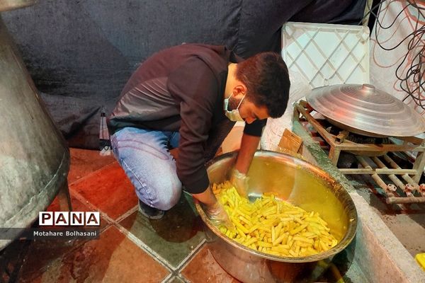 برپایی موکب هیات عشاق الزینب (س) به مناسبت شهادت حضرت زهرا در منطقه ۱۴