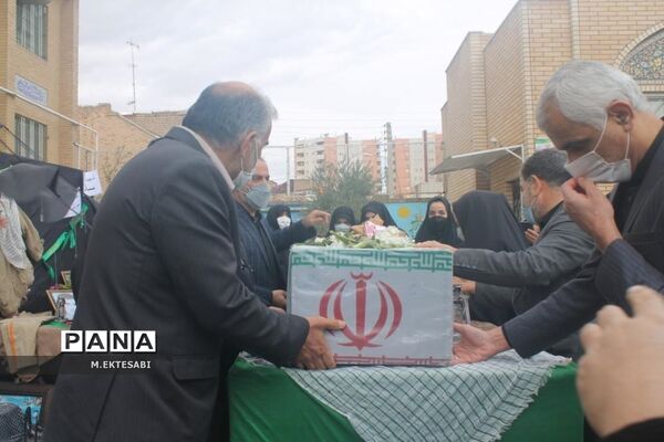 استقبال از شهید گمنام در مدرسه شهیده قضایی قم