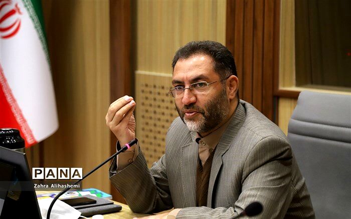 نمی‌توان آموزش را از پرورش و تعلیم را از تربیت جدا کرد
