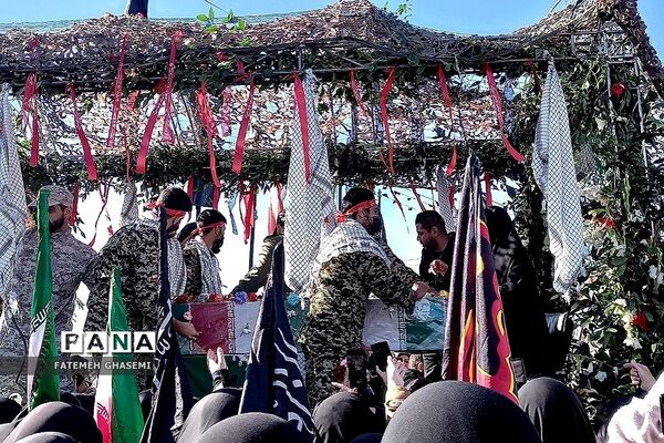 وداع مردم شهیدپرور شهرستان پردیس با شهید امیر زمان‌زاده